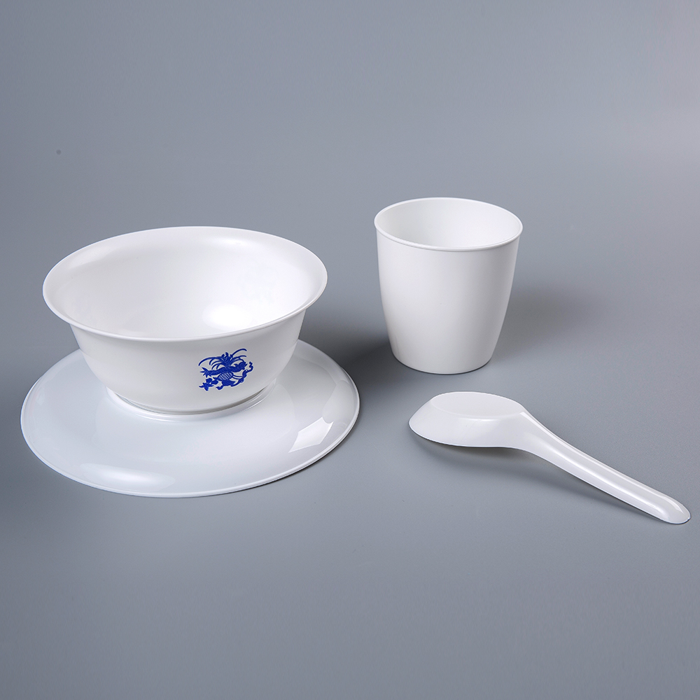 Plastic White Four-Piece Dinner Set