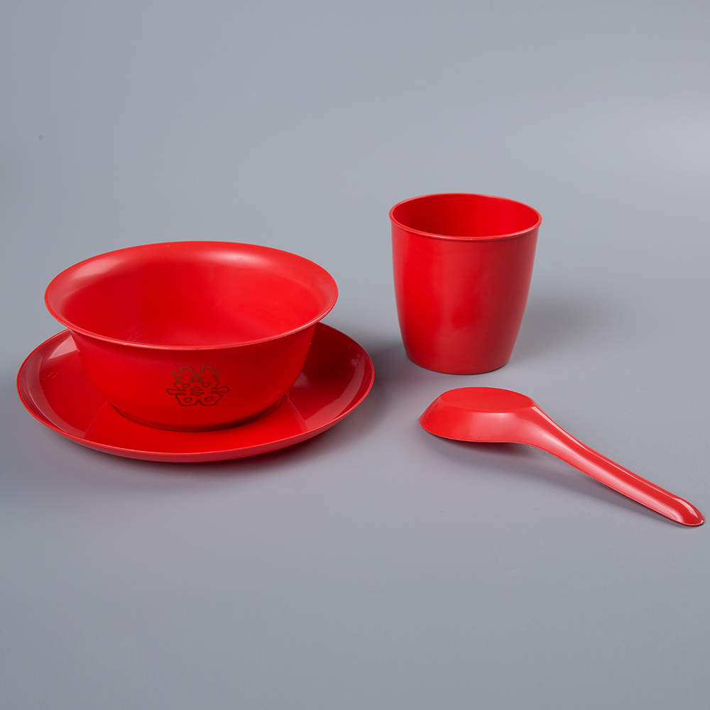 Plastic Red Four-Piece Dinner Set